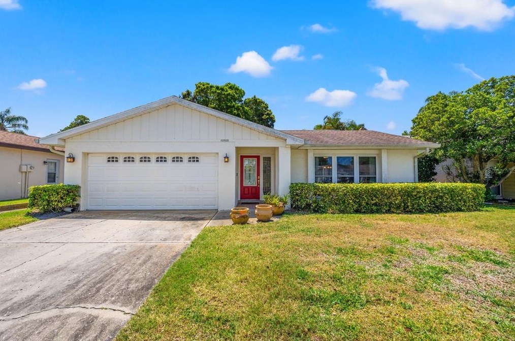 12925 128th Ave N, Largo, FL 33774