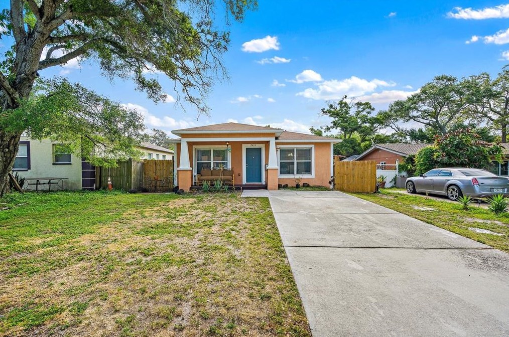 2410 26th St, Saint Petersburg, FL 33712-3436
