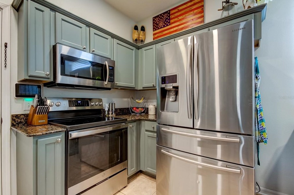 8426 Deer Chase Dr, Riverview FL  33578-8608 exterior