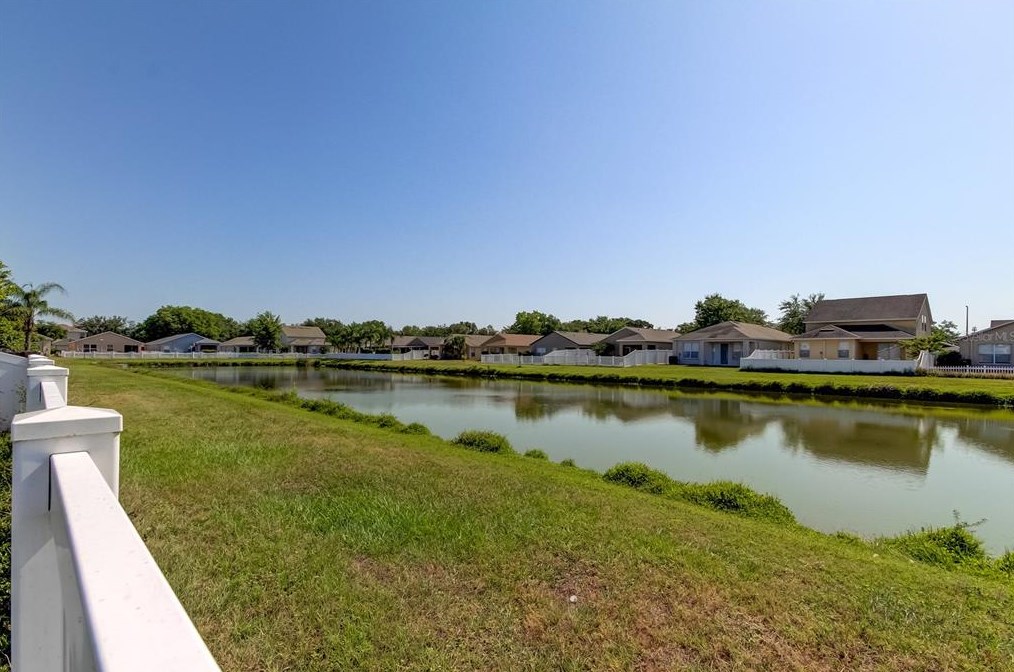 8426 Deer Chase Dr, Riverview FL  33578-8608 exterior