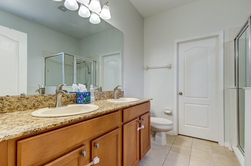 8426 Deer Chase Dr, Riverview FL  33578-8608 exterior