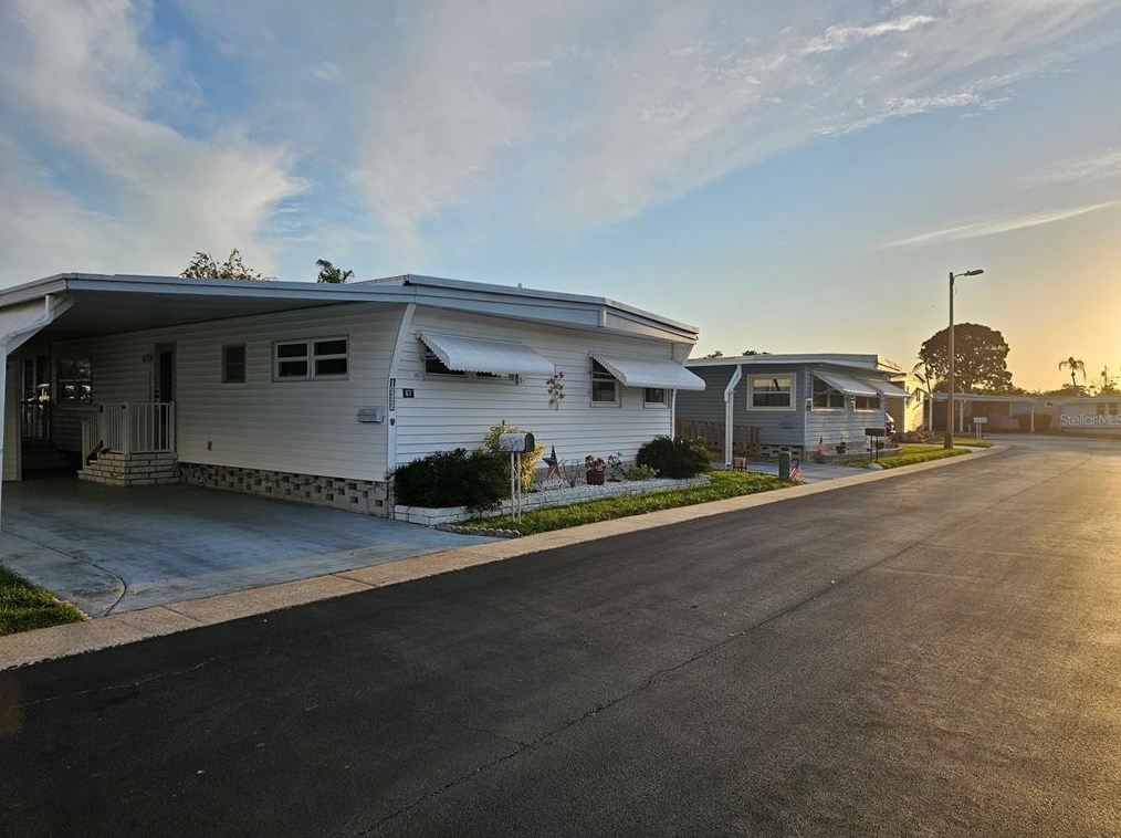 10322 Broadview Dr, Largo, FL 33773-4263