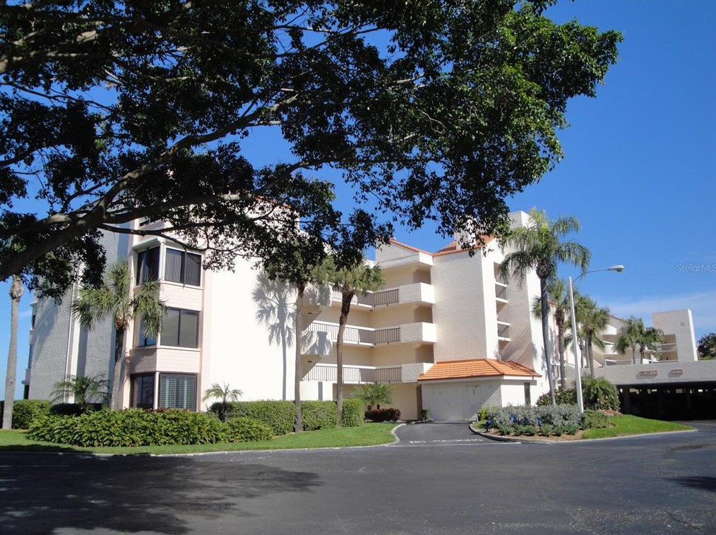 5541 La Puerta Del Sol Blvd #413, Saint Petersburg, FL 33715