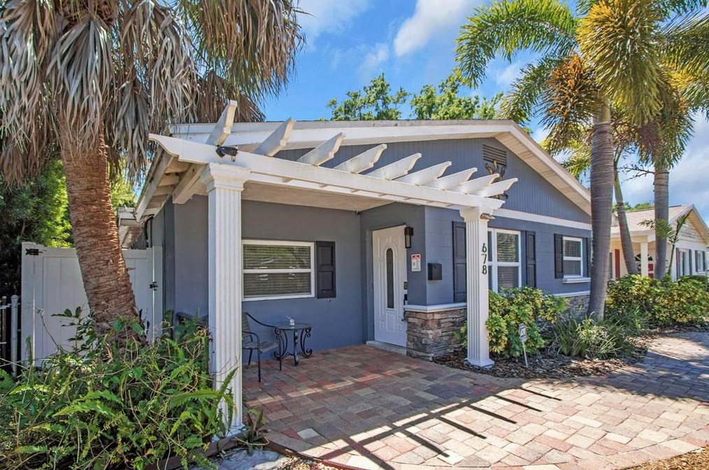 678 71st Ave, Saint Petersburg, FL 33702-5810