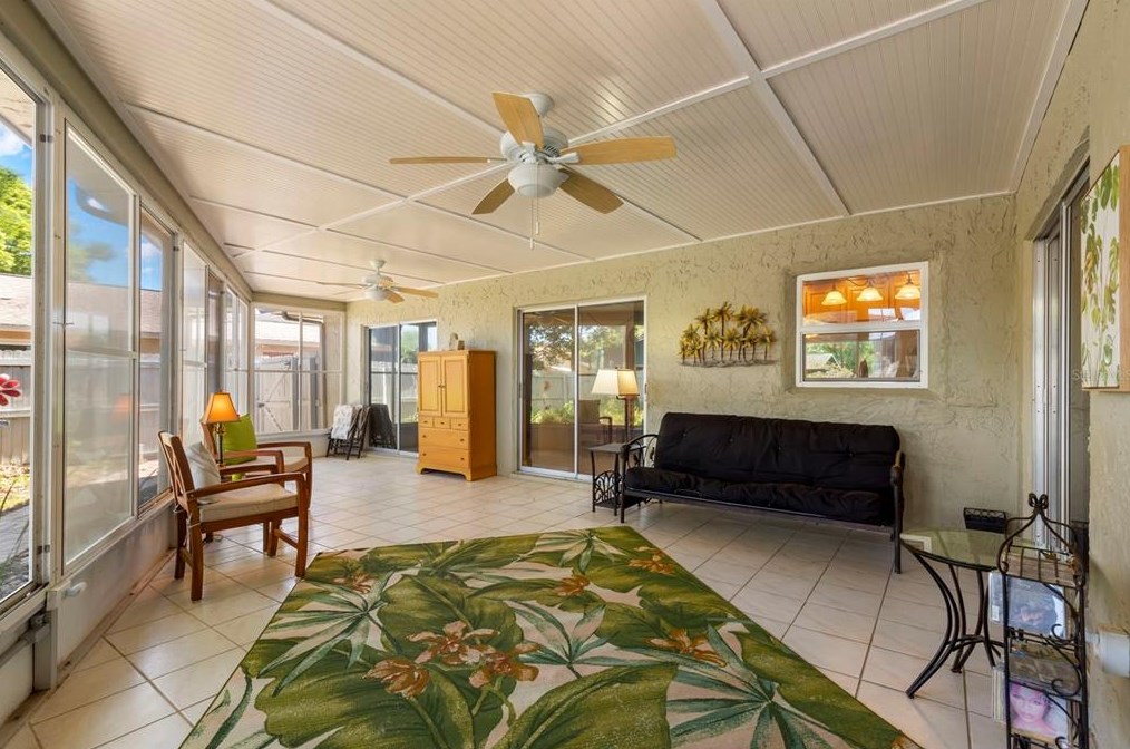 908 Anchorage Ln, Palm Harbor FL  34685-1603 exterior