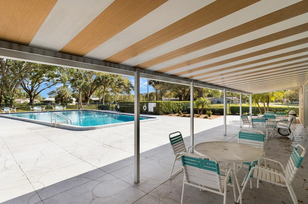 908 Anchorage Ln, Palm Harbor FL  34685-1603 exterior