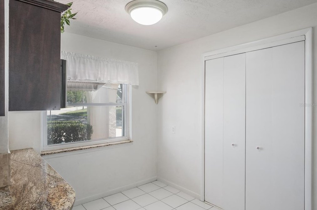 135 Rodney Ct, Palm Harbor FL  34684-4642 exterior