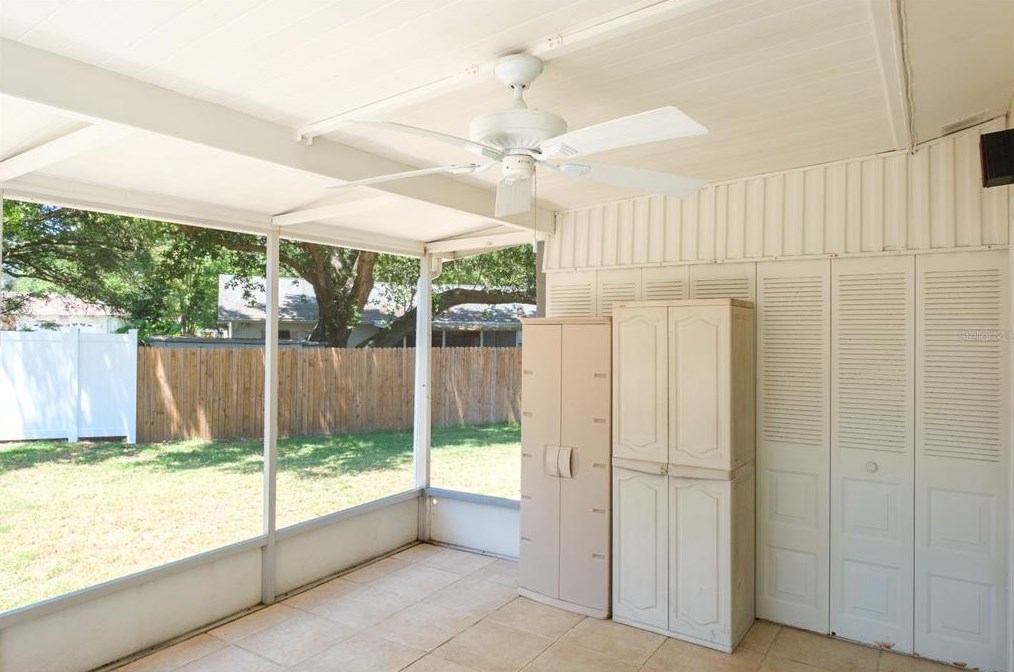 135 Rodney Ct, Palm Harbor FL  34684-4642 exterior