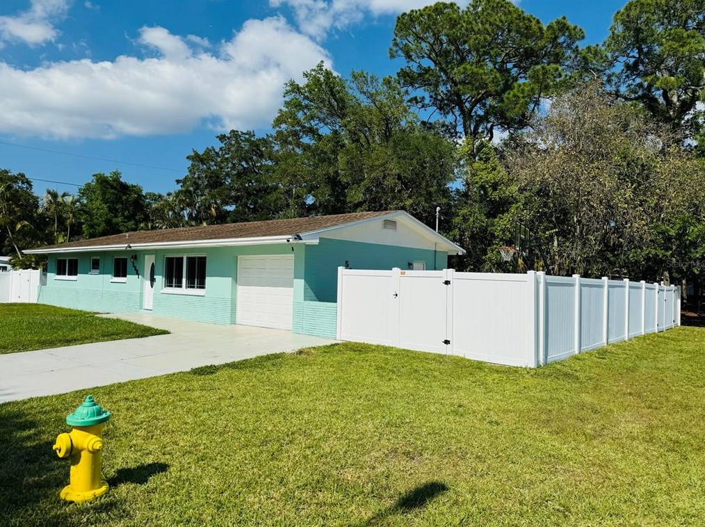 5681 80th Ave N, Pinellas Park, FL 33781