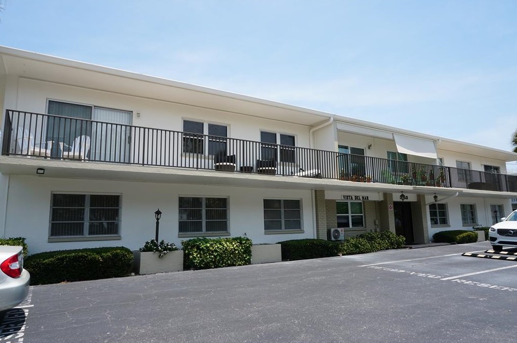 3753 46th Ave S #7, Saint Petersburg, FL 33711