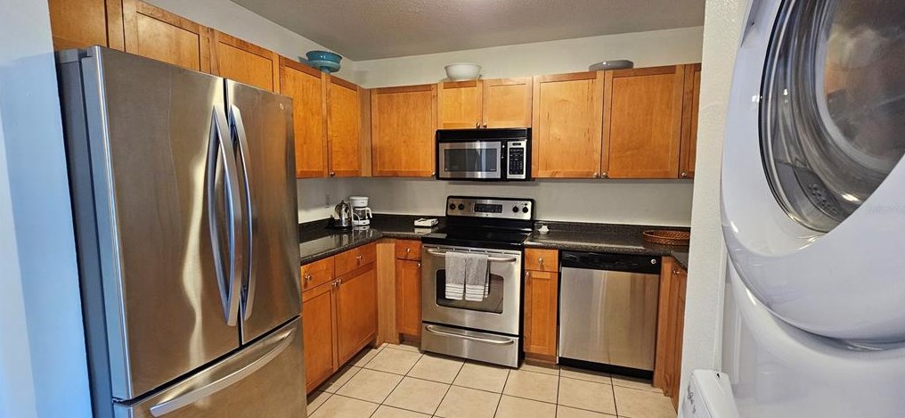 5152 Salmon Dr Se #b, Saint Petersburg, FL 33705