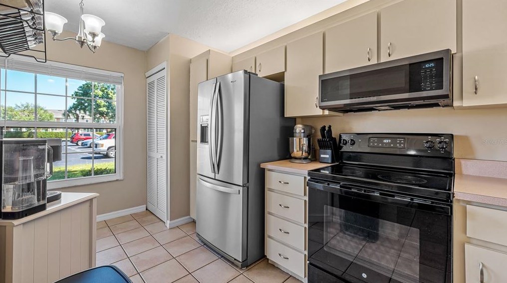 1150 N Fairway Dr #s, Apopka, FL 32712