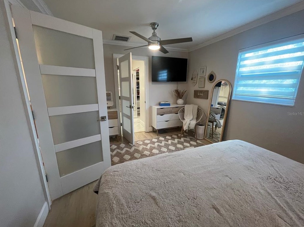 1534 Wexford Dr, Palm Harbor FL  34683-6229 exterior