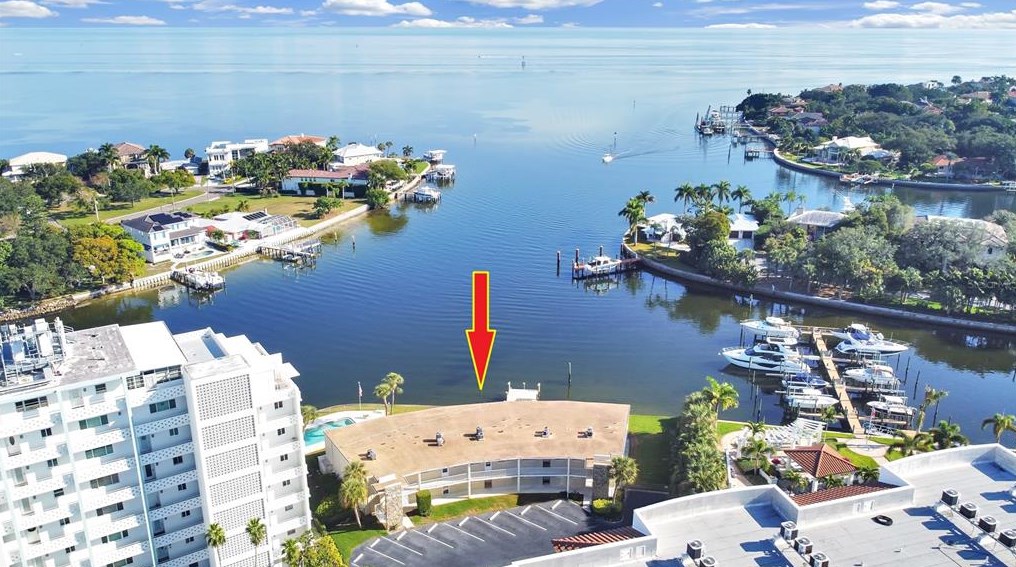 1361 Snell Isle Blvd, Saint Petersburg, FL 33704-2426