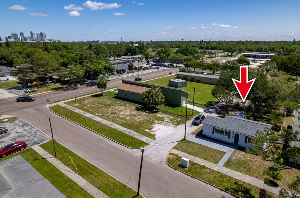 2218 8th St S, Saint Petersburg, FL 33705