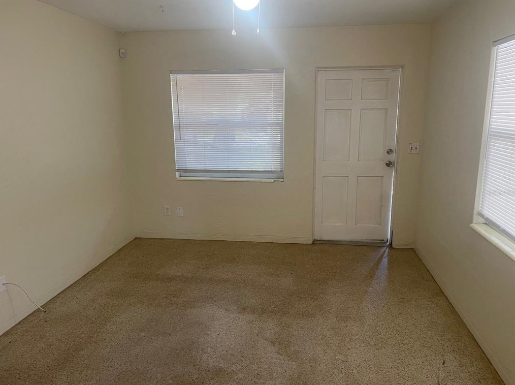 6517 30th Way N, Saint Petersburg, FL 33702