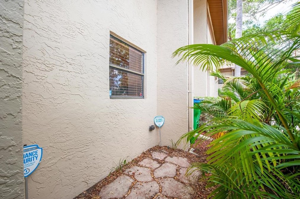 9209 Seminole Blvd #63, Largo, FL 33772