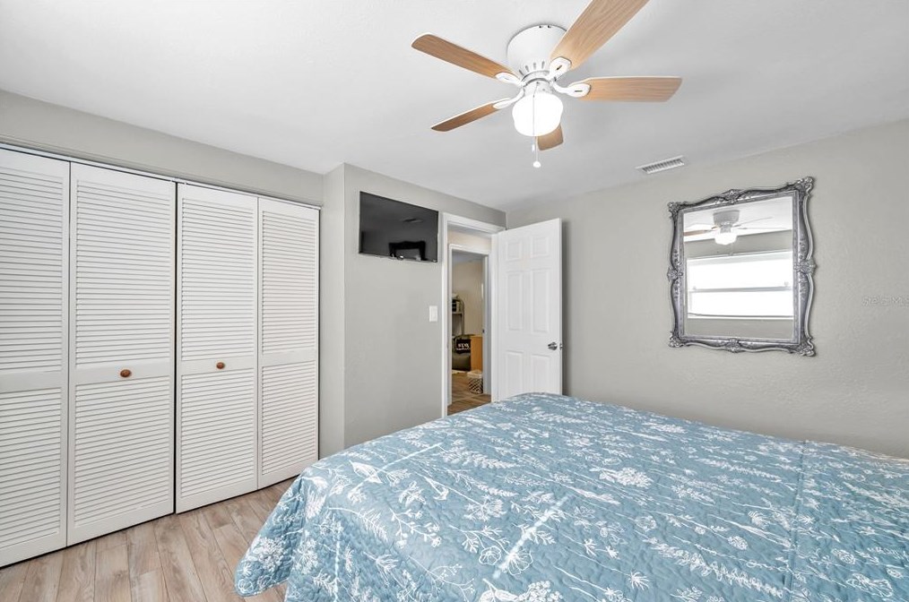 8900 Southern Comfort Dr, Largo FL  33773-4731 exterior