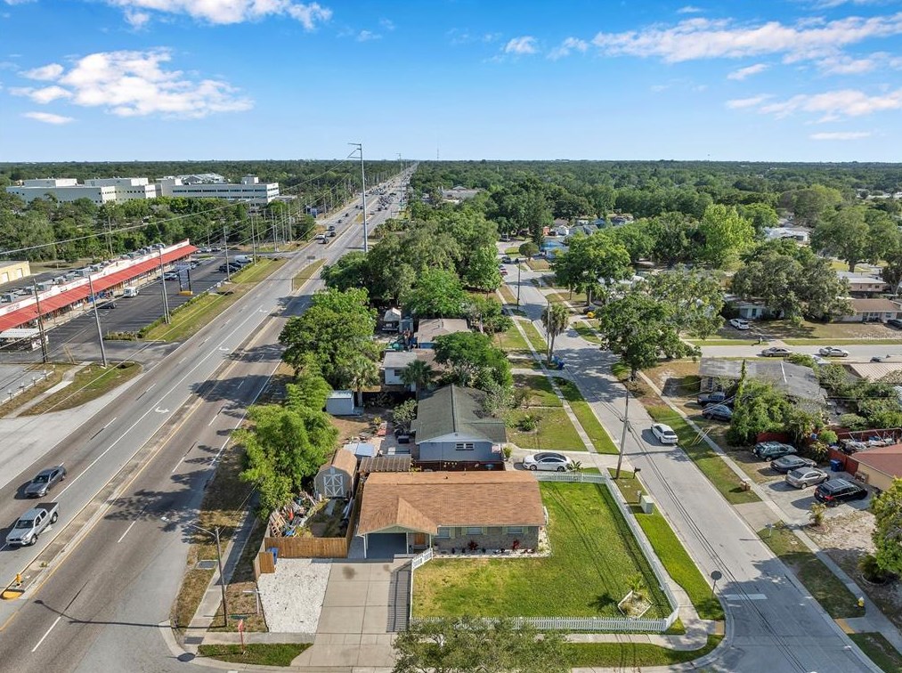 8900 Southern Comfort Dr, Largo FL  33773-4731 exterior