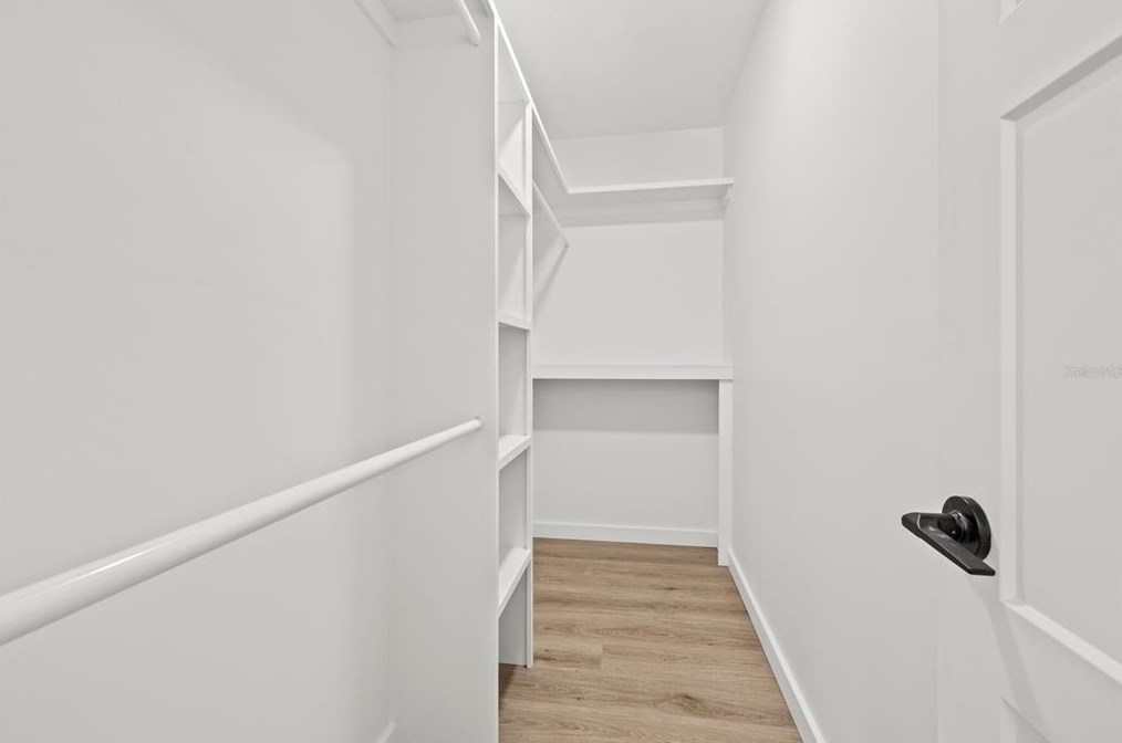 4811 Del Rio Way, Saint Petersburg FL  33711-3628 exterior