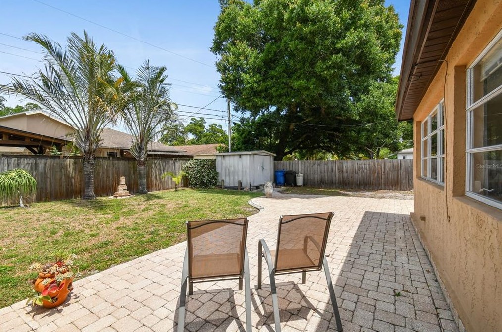 831 40 Ave, Saint Petersburg FL  33703-4630 exterior