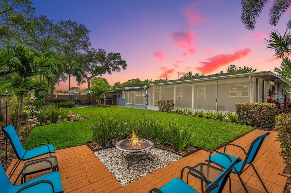 2604 Forest Pkwy, Largo, FL 33771-1452