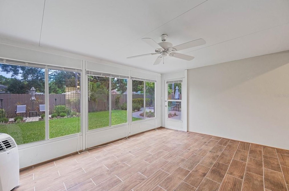 2604 Frst Pkwy, Largo FL  33771-1452 exterior