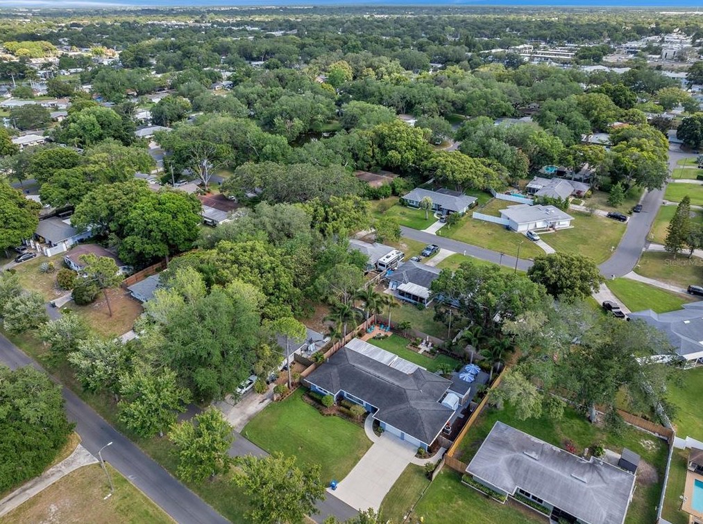 2604 Frst Pkwy, Largo FL  33771-1452 exterior