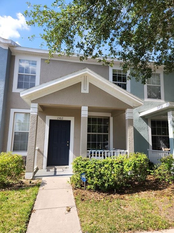 1562 Deer Tree Ln, Brandon, FL 33510