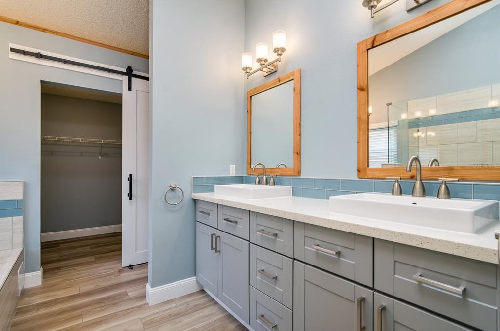 2139 Foggy Ridge Pkwy, Land O Lakes FL  34639-5410 exterior