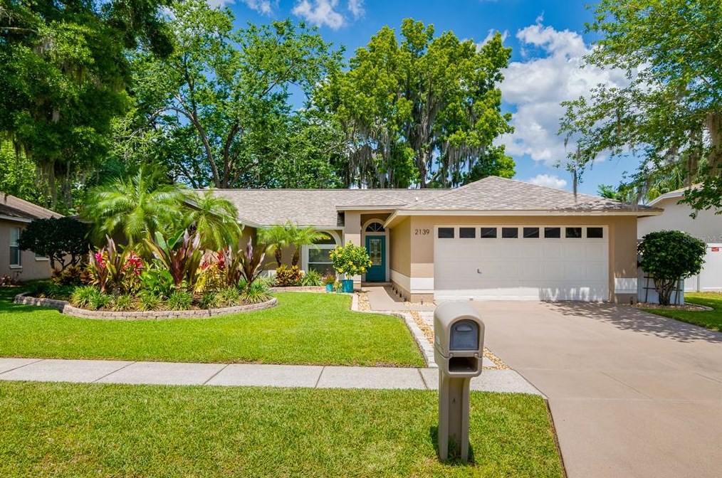 2139 Foggy Ridge Pkwy, Land O Lakes, FL 34639-5410