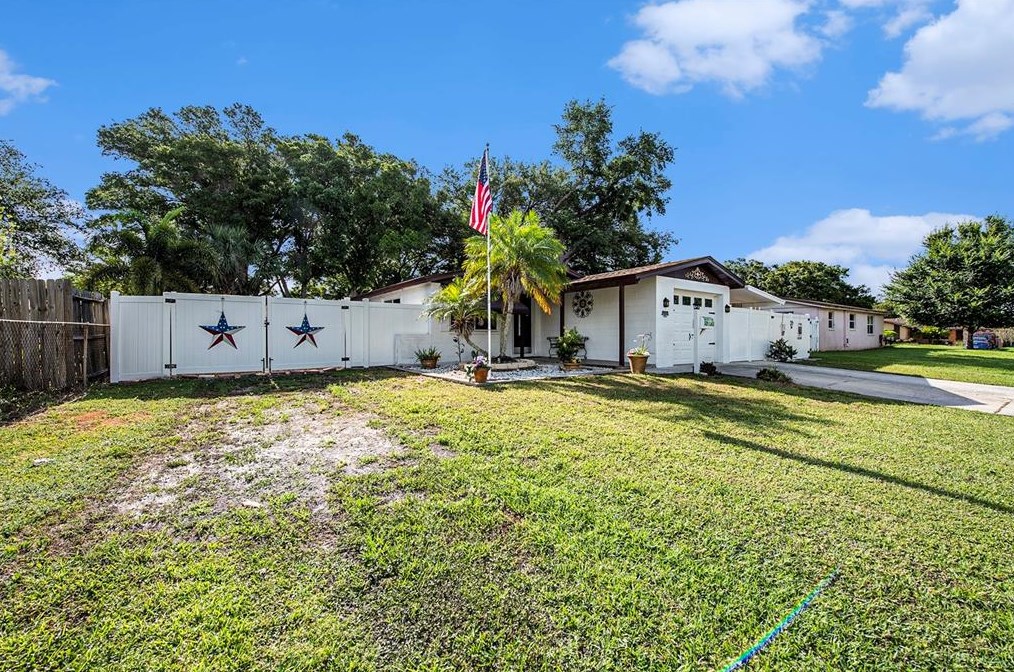 9909 61st Way, Pinellas Park, FL 33782-3135