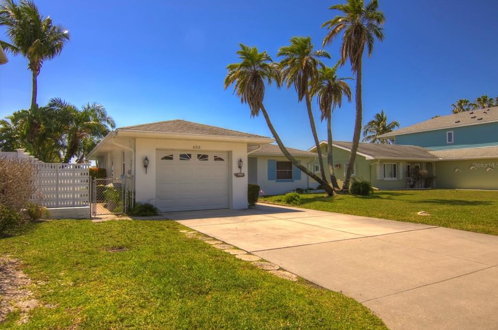 655 115th Ave, Saint Petersburg, FL 33706-3049