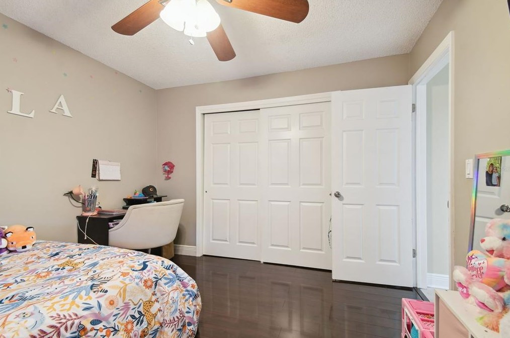 2777 Valencia Ln, Palm Harbor FL  34684-3936 exterior