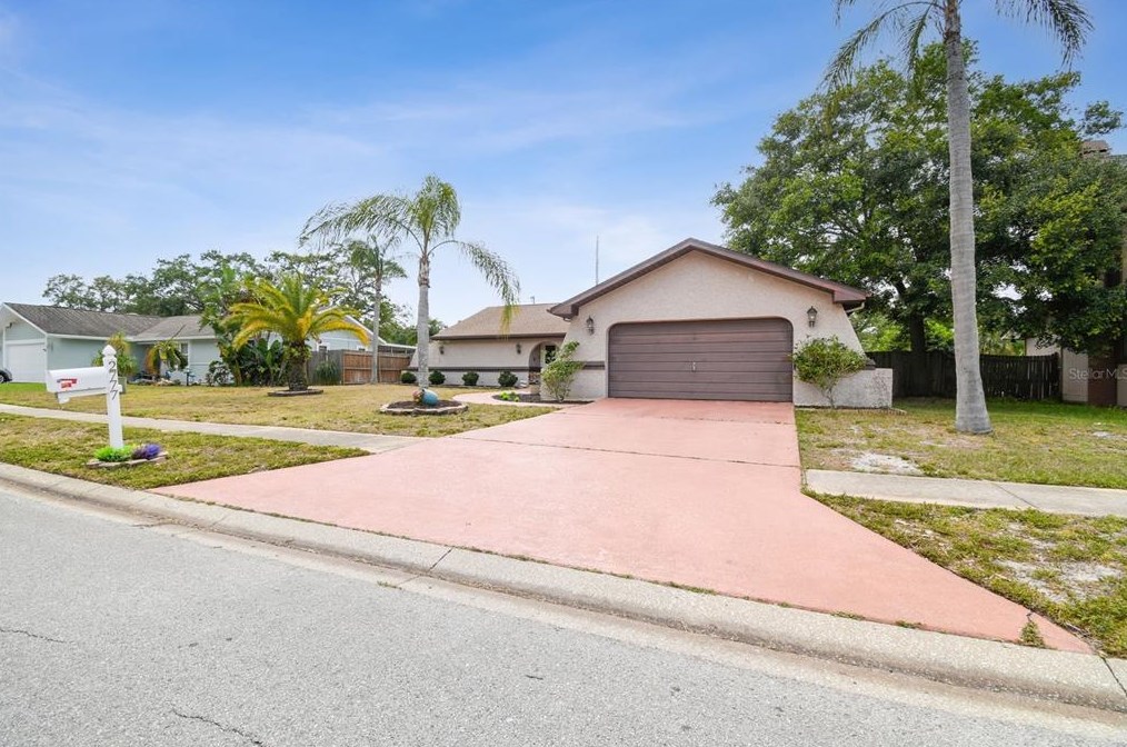 2777 Valencia Ln, Palm Harbor FL  34684-3936 exterior