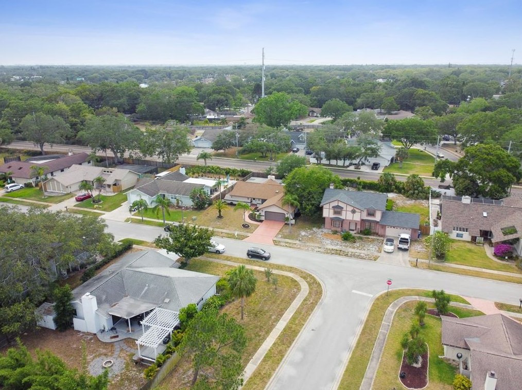 2777 Valencia Ln, Palm Harbor FL  34684-3936 exterior