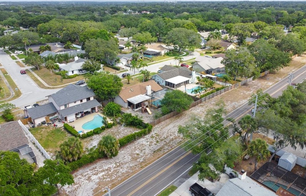 2777 Valencia Ln, Palm Harbor FL  34684-3936 exterior