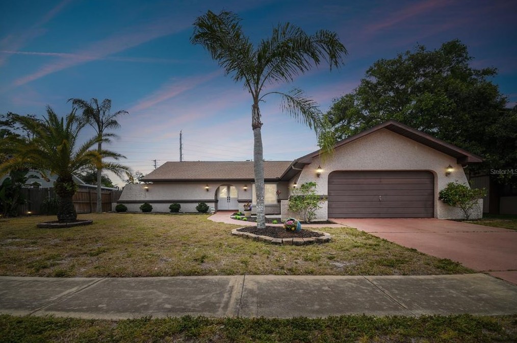 2777 Valencia Ln, Palm Harbor, FL 34684-3936