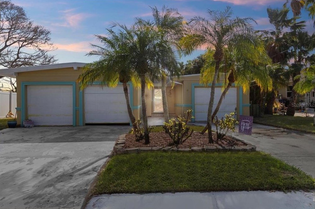 405 161st Ave, Saint Petersburg, FL 33708-1656