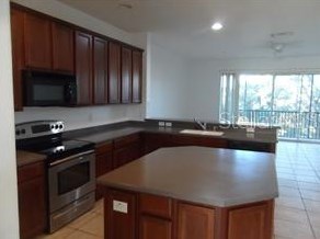 1105 Venetian Harbor Dr, Saint Petersburg, FL 33702-1916