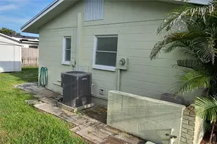 9901 111th Ln, Seminole, FL 33772 - Photo 20