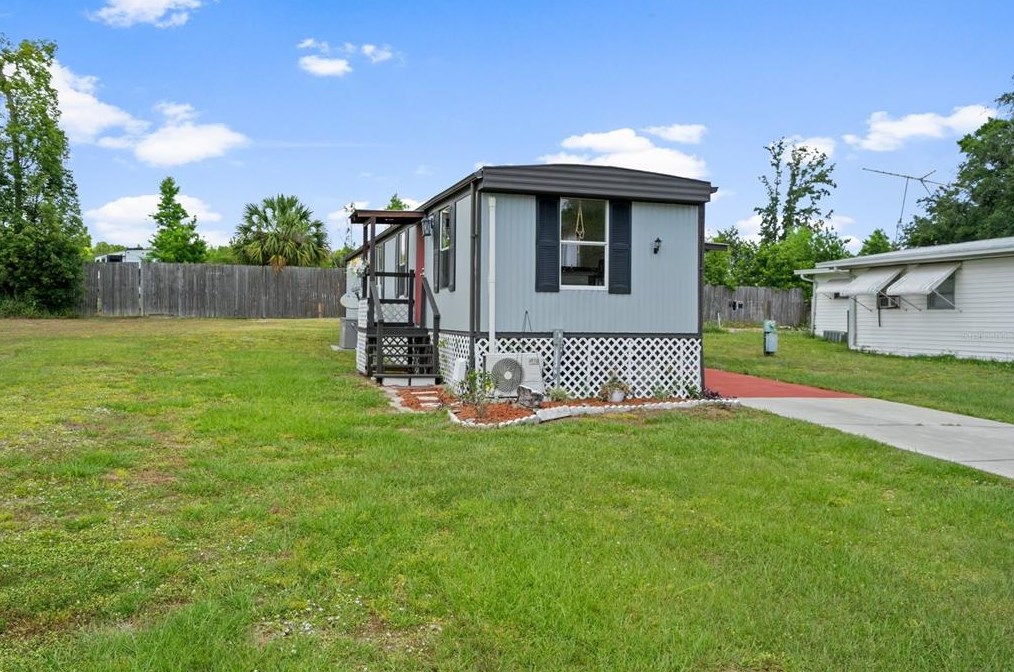 21313 Campbell Dr, Brooksville, FL 34601