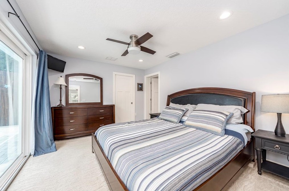 11233 142 Way, Largo FL  33774-4423 exterior