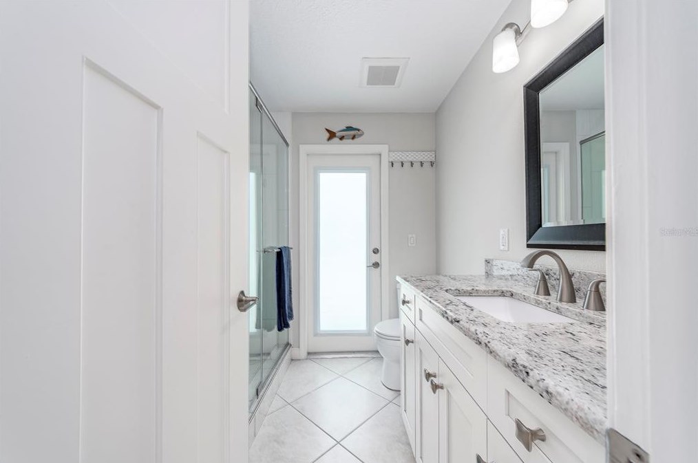 11233 142 Way, Largo FL  33774-4423 exterior