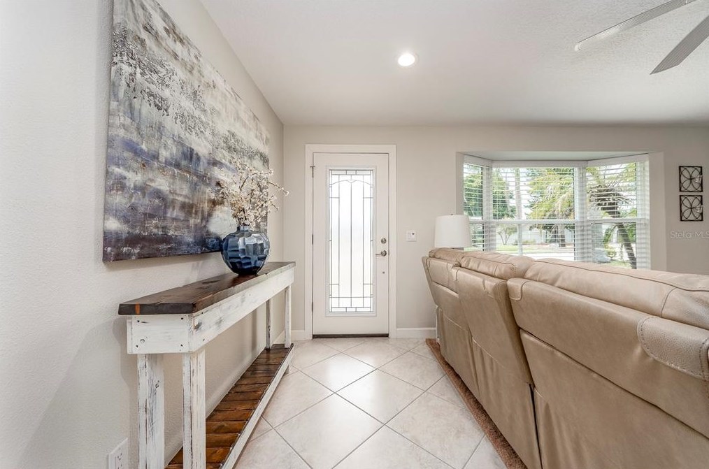 11233 142 Way, Largo FL  33774-4423 exterior