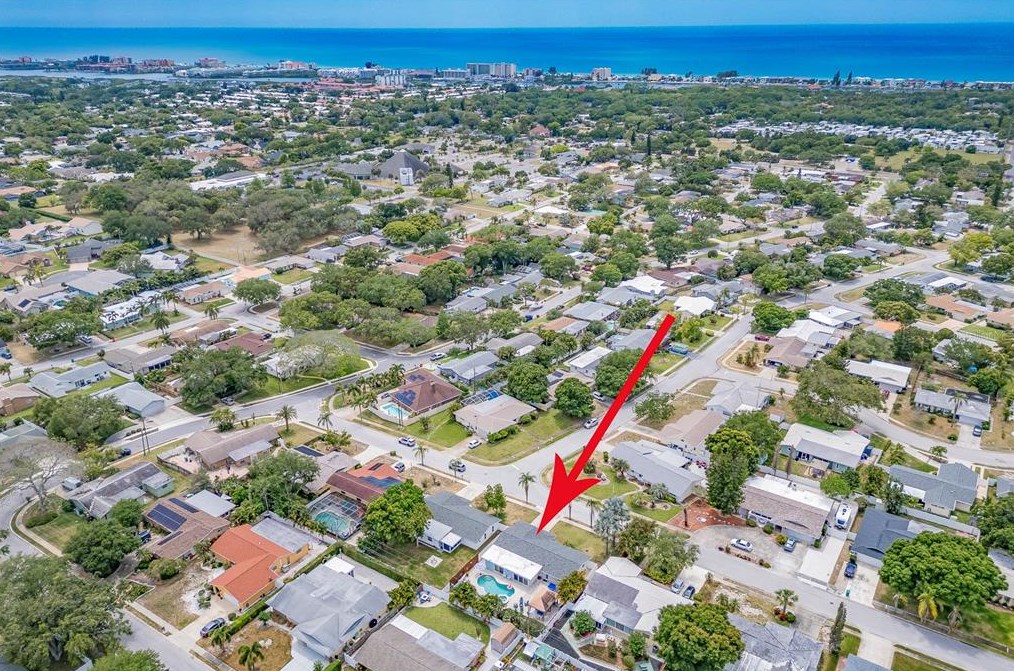 11233 142 Way, Largo FL  33774-4423 exterior