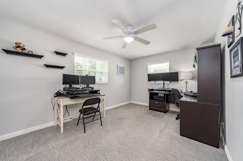 11233 142 Way, Largo FL  33774-4423 exterior