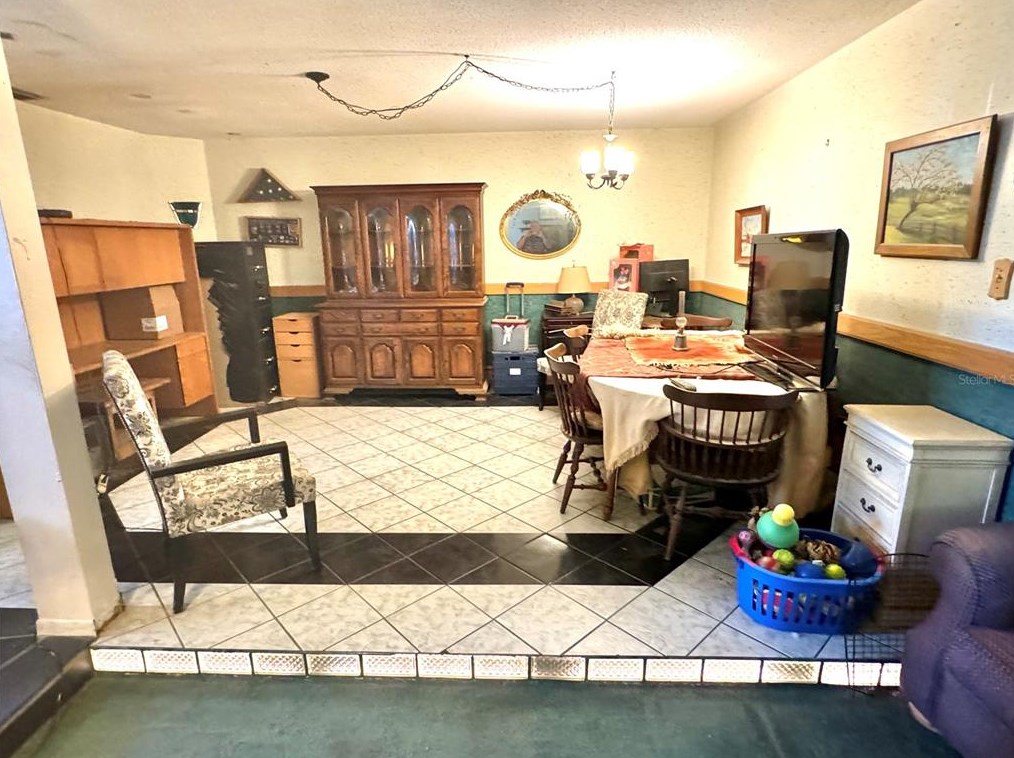 705 Wild Oak Ln, Palm Harbor FL  34683-3033 exterior