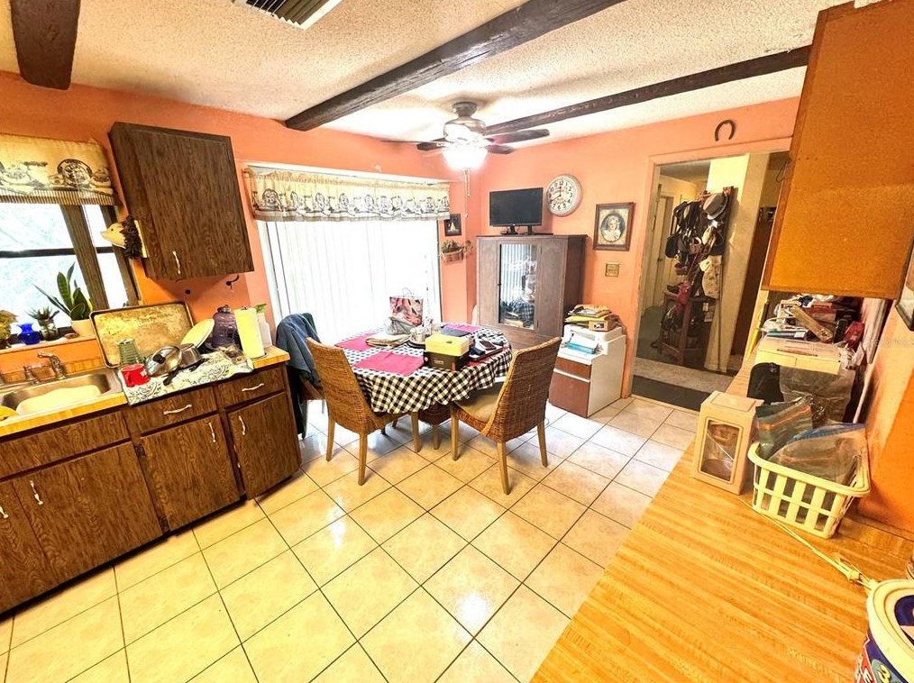 705 Wild Oak Ln, Palm Harbor FL  34683-3033 exterior