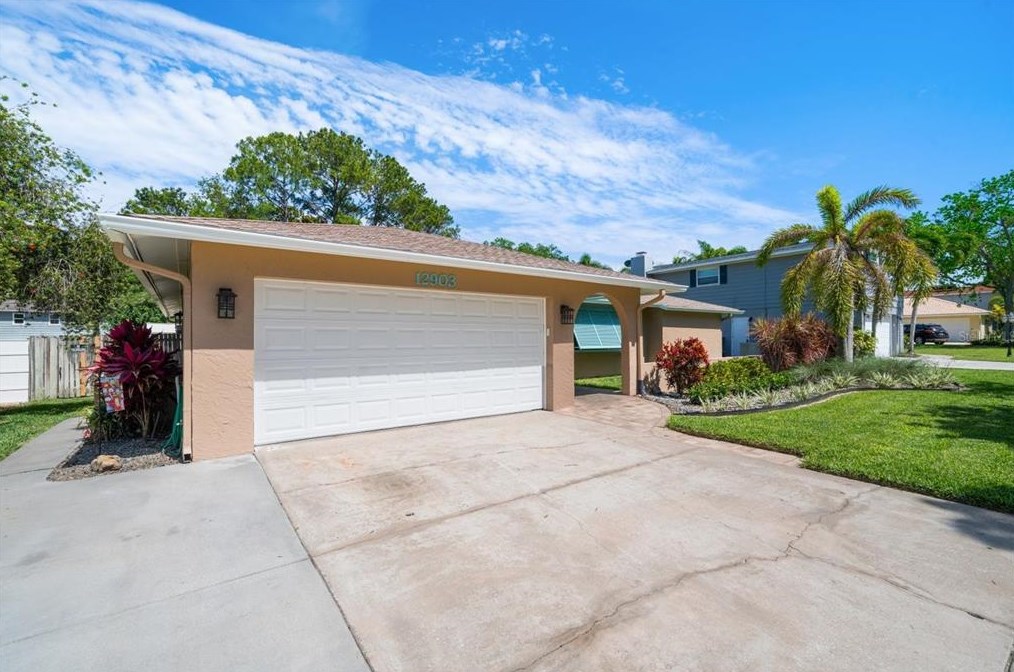 12903 Mia Cir, Largo FL exterior